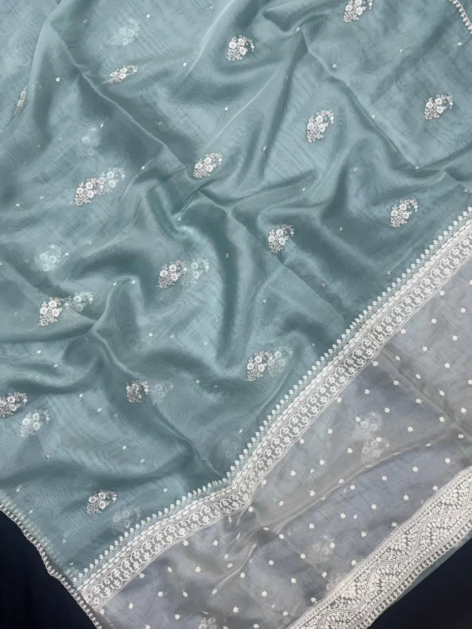 Lightweight & Stylish (Silver Tissue)