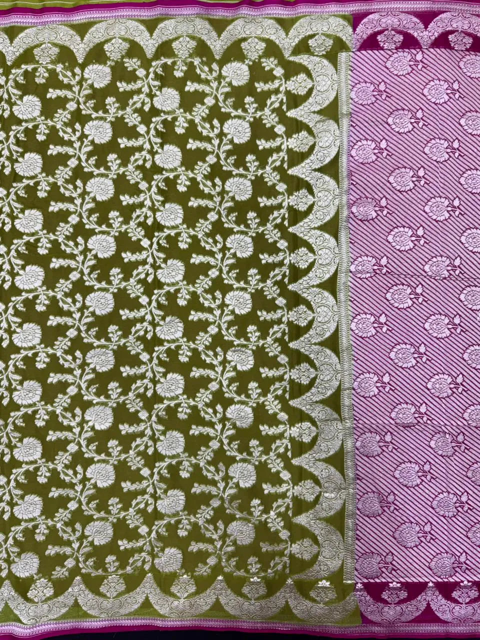 Elegant Pure Khaddi Georgette Pipping Saree with Subtle Shine