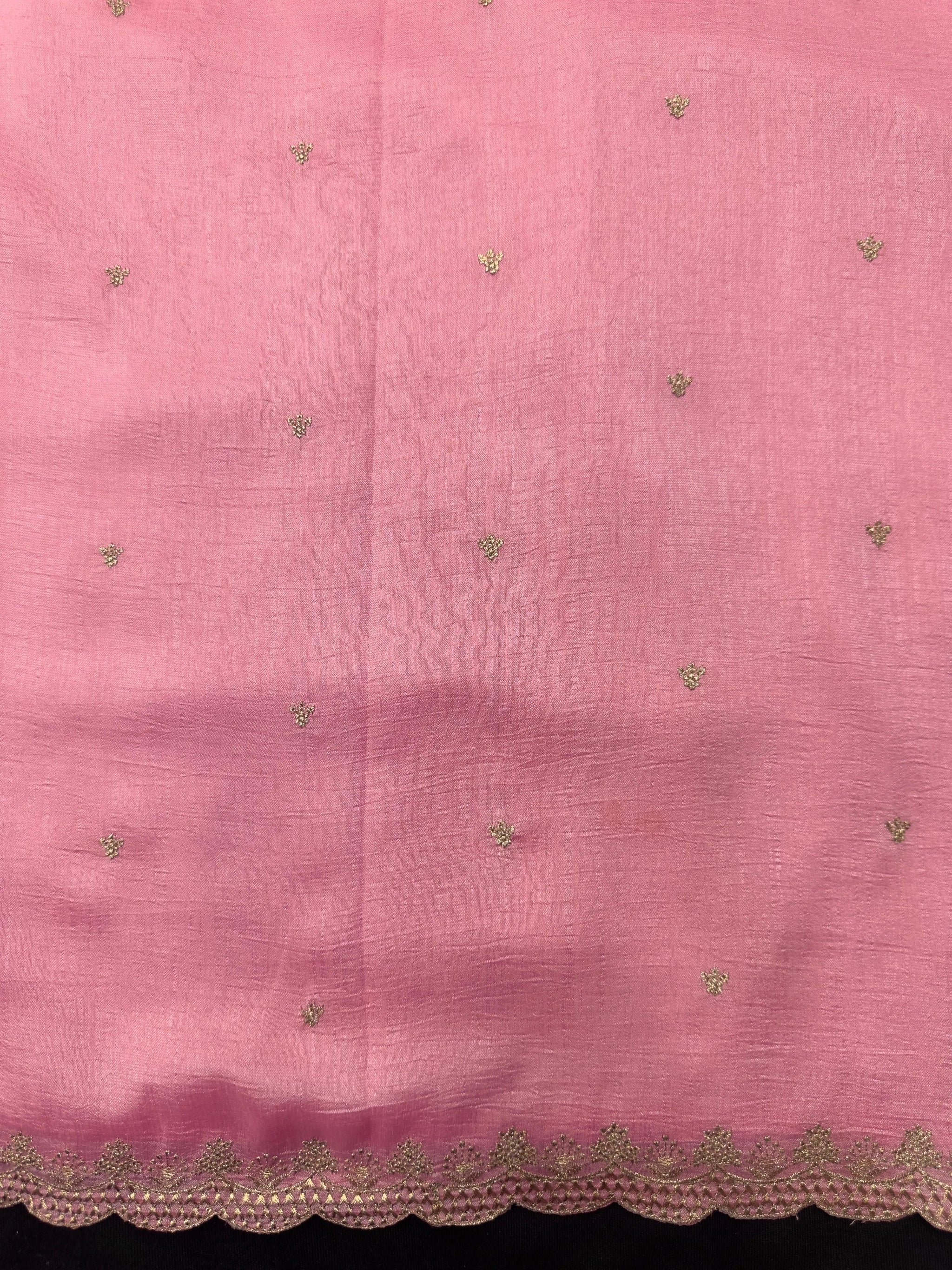 Minimal Semi Silk Saree – Graceful Saree for Everyday Outings